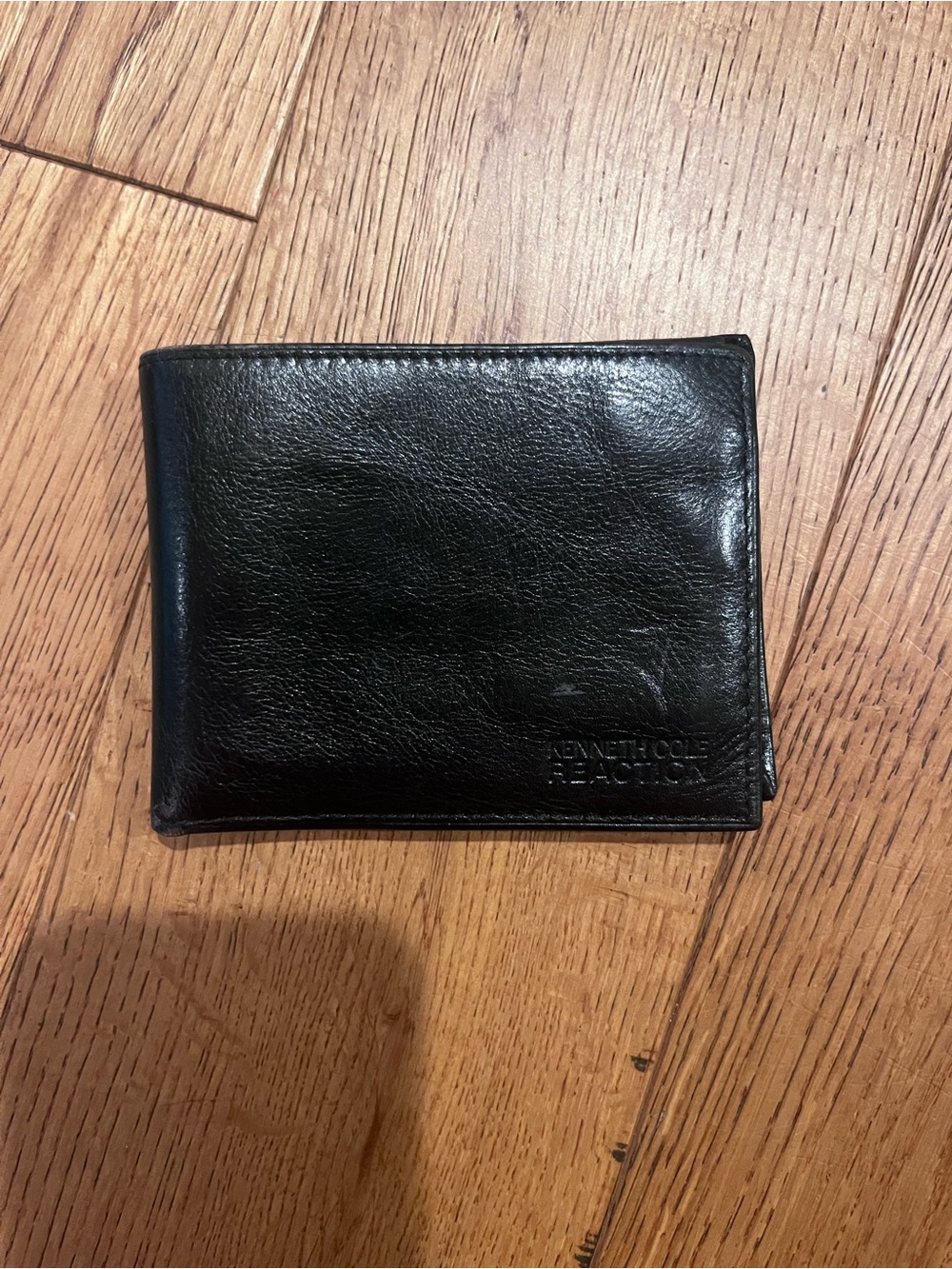 Kenneth Cole Reaction Black Leather Slim Wallet